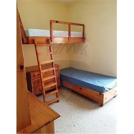 Garden Place Apartment *