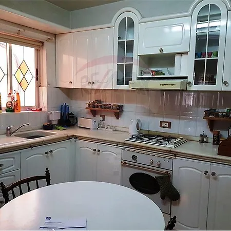 Garden Place Apartment *